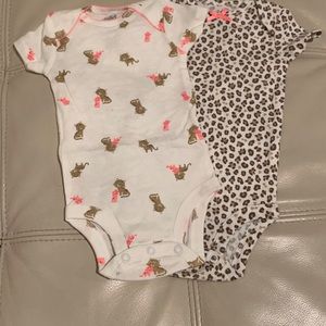 Set of two girls onesies